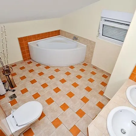 House With A Parking Space - 14848