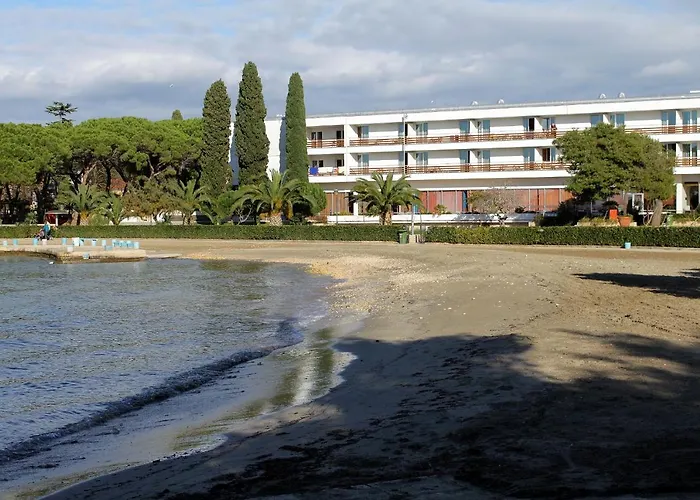 House With A Parking Space - 14848 زادار