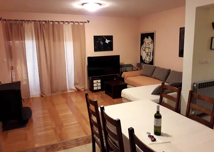 House With A Parking Space - 14848 زادار