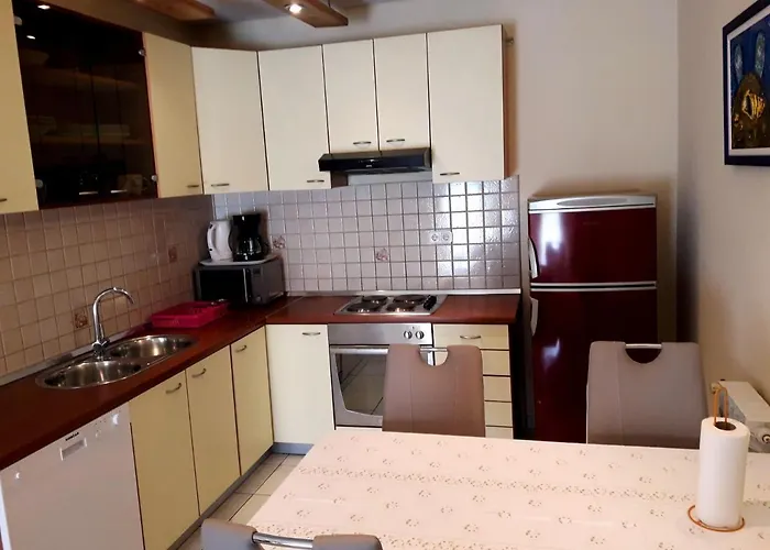 Сasa de vacaciones House With A Parking Space - 14848