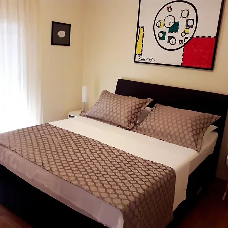 House With A Parking Space - 14848