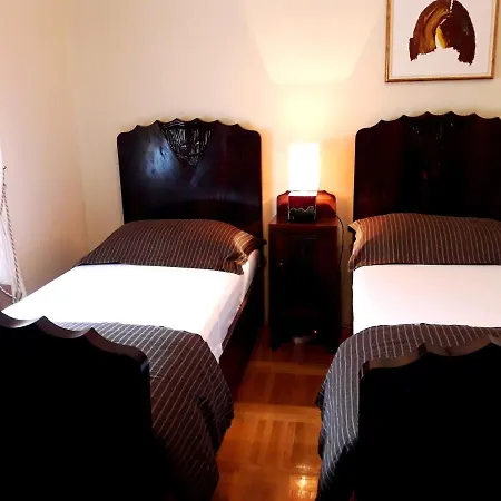 Сasa de vacaciones House With A Parking Space - 14848 *